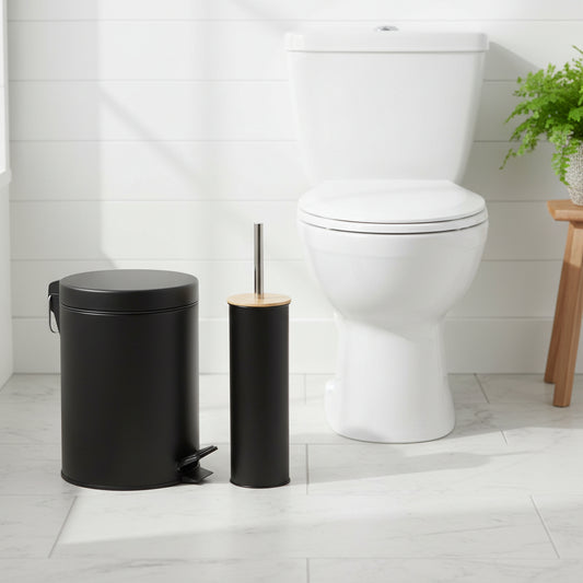 Set Cesto Basura A Pedal 5 Lts Y Escobilla de Bambu para Baño Negro