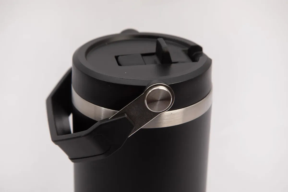 Vaso Térmico de Acero Inoxidable 880 ml con Manija y Tapa Antiderrame